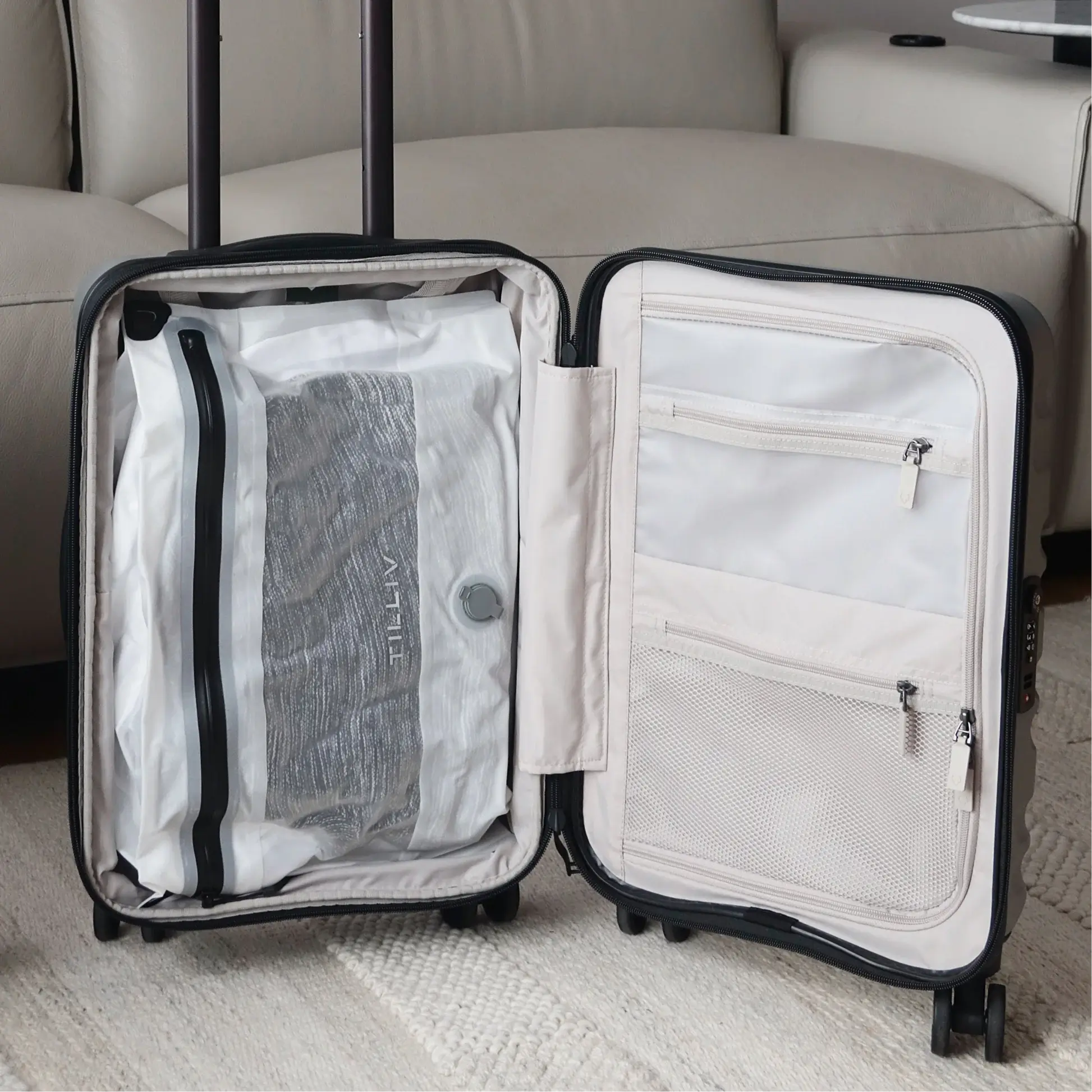 Organized Traveler Set