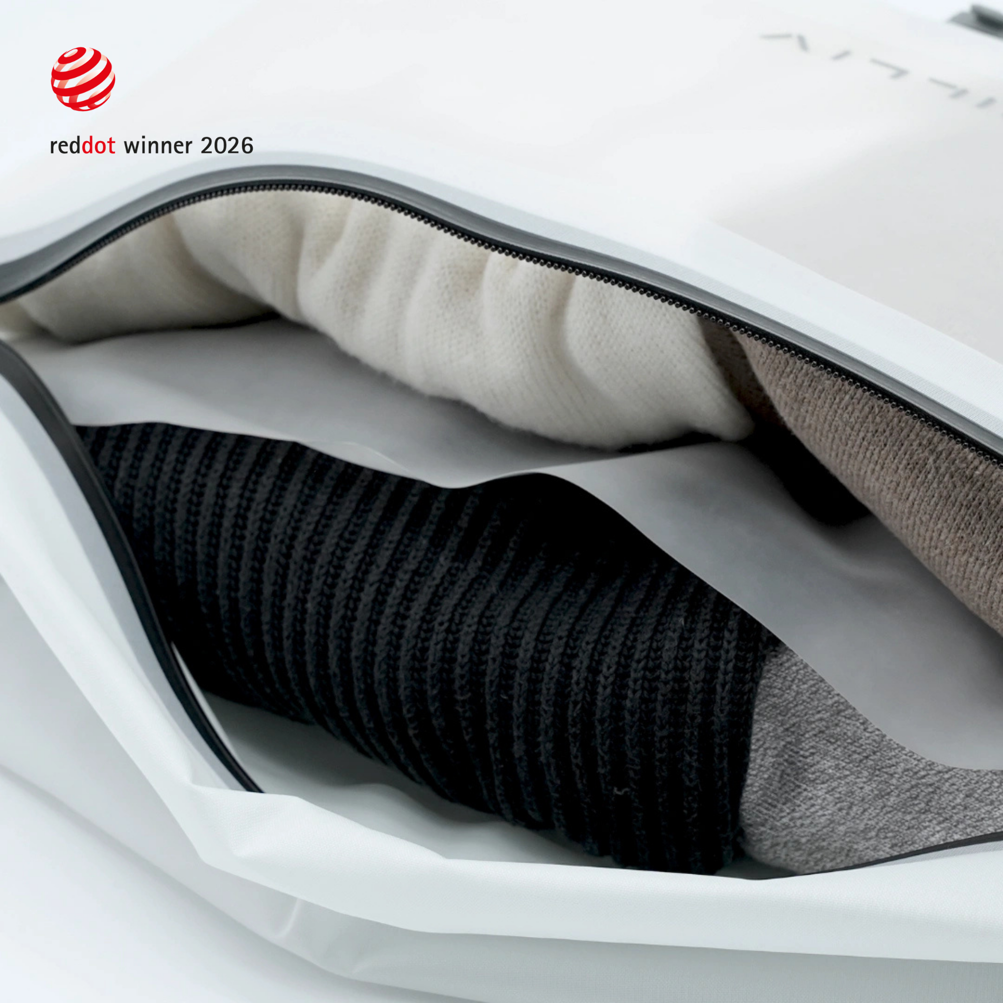 Compak Medium with Divider